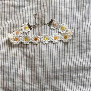Flower choker